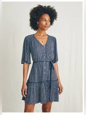 New Faherty Orinda dress in the Navy Riverton Ditsy print floral mini/knee M